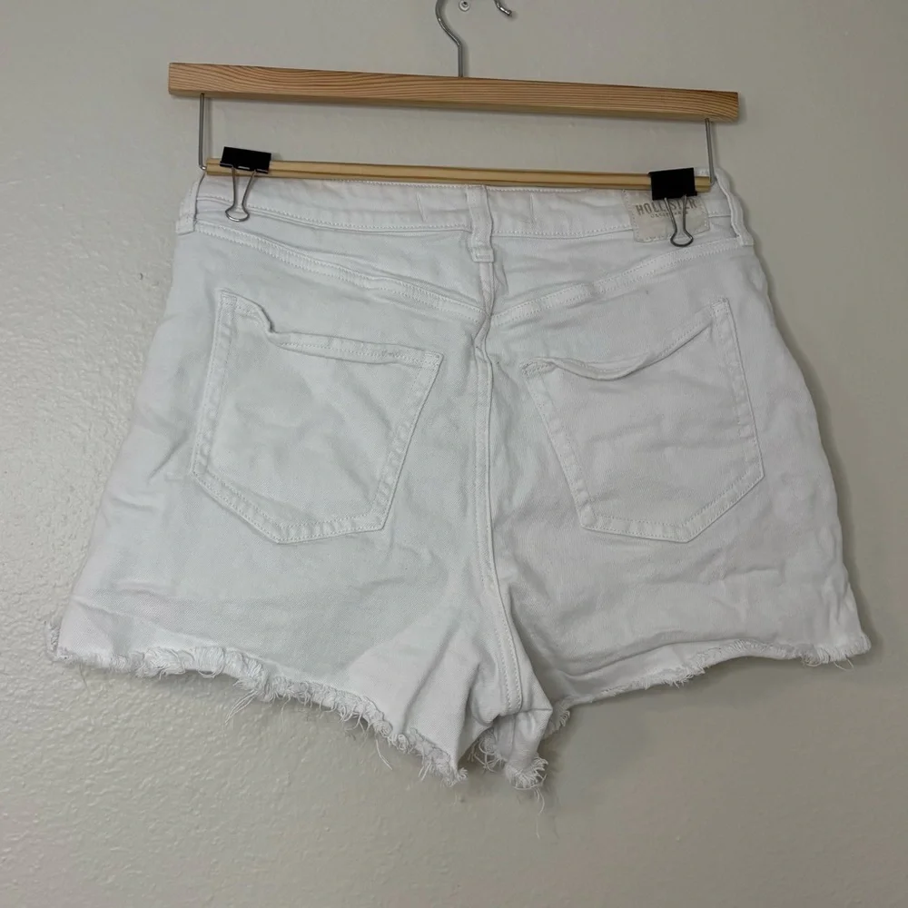 Hollister Women White Denim Curvy High Rise Mom Shorts